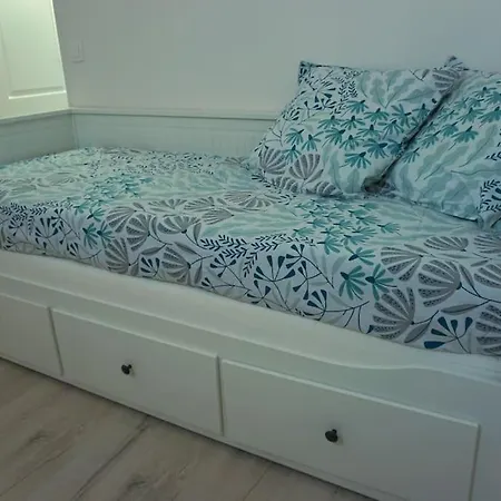 Apartment Calme Proche Du Centre-ville - 5eme Etage Sans Ascenseur *